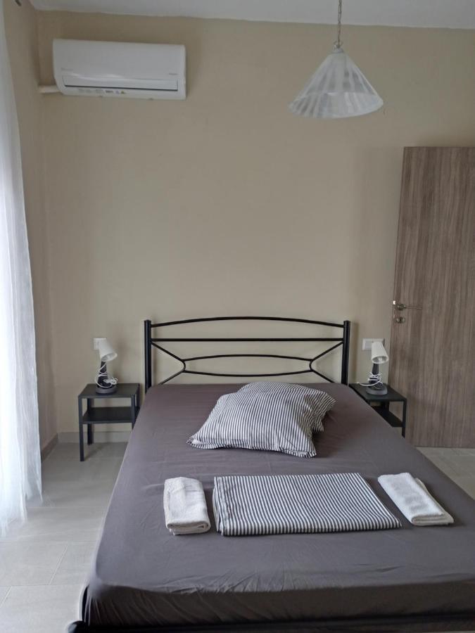 Katerina apartment Nea Plagia Bagian luar foto